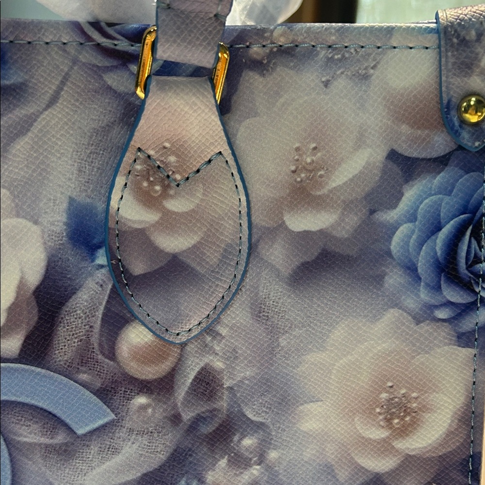 Chanel Blue and White Monogrammed Floral Tote Bag - VIP Gift - Picture 3 of 12